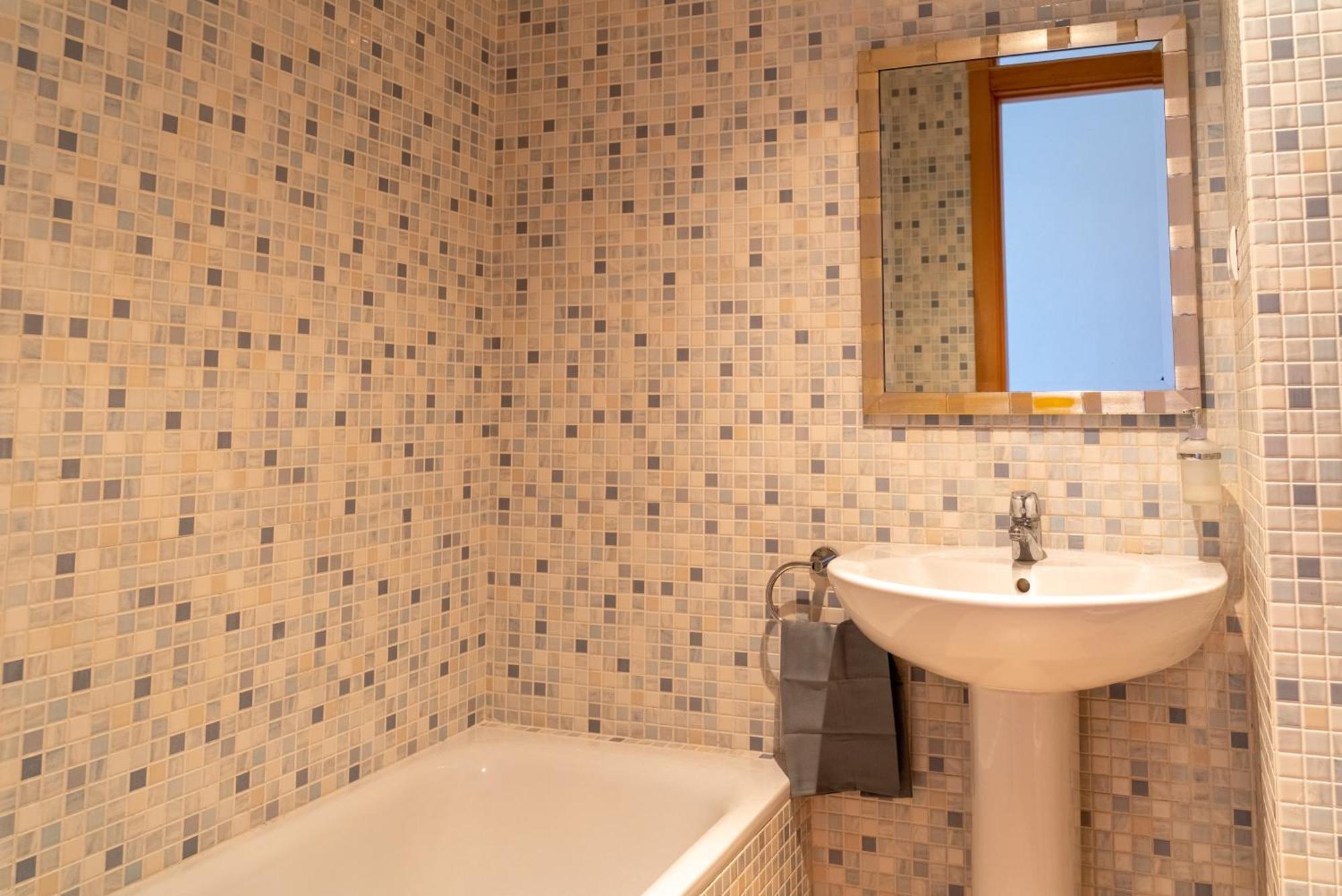 Beautiful 2-Bed Apartment In Casares Costa Bahia de Casares Luaran gambar